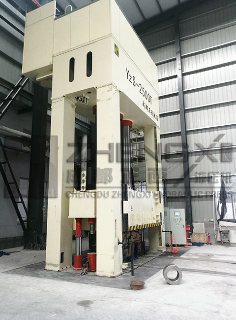 這臺2500噸液壓機為非標液壓機定制型設(shè)備